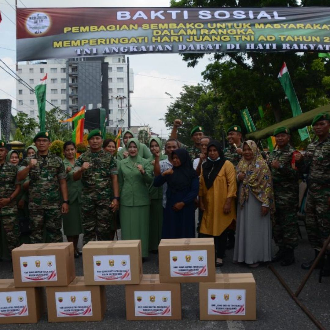 Danrem 031/WB Gelar Bakti Sosial Pembagian Sembako Dalam Rangka Hari Juang TNI AD.