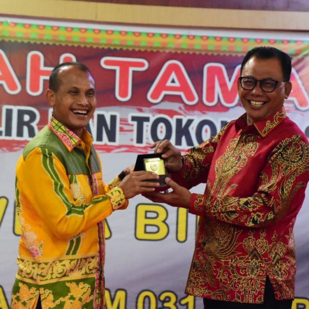 Silaturahmi Dengan Pemda Rohil, Danrem 031/WB Ajak Masyarakat Cegah Karhutla