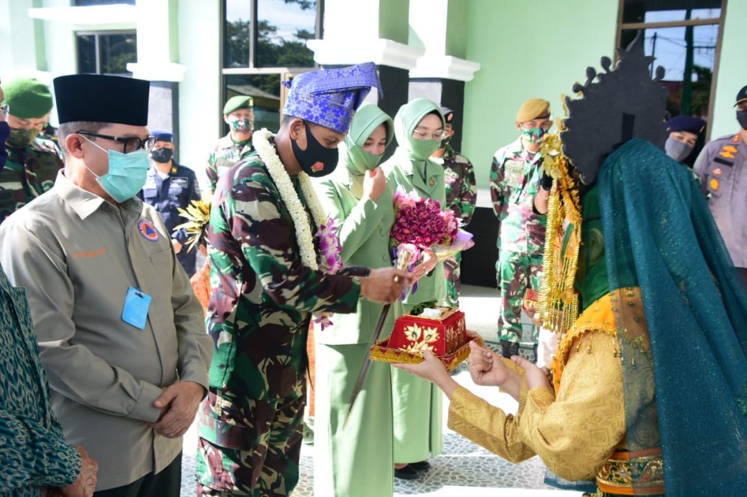 Kunjungi Kodim 0320/Dumai, Danrem 031/WB Ingatkan Prajurit Harus Profesional, Disiplin Dan Loyalitas