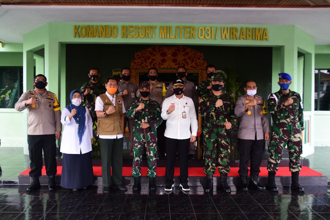 Deputi Menkopolhukam Apresiasi Kinerja Korem dan Forkopimda Riau Dalam Penanggulangan Covid � 19