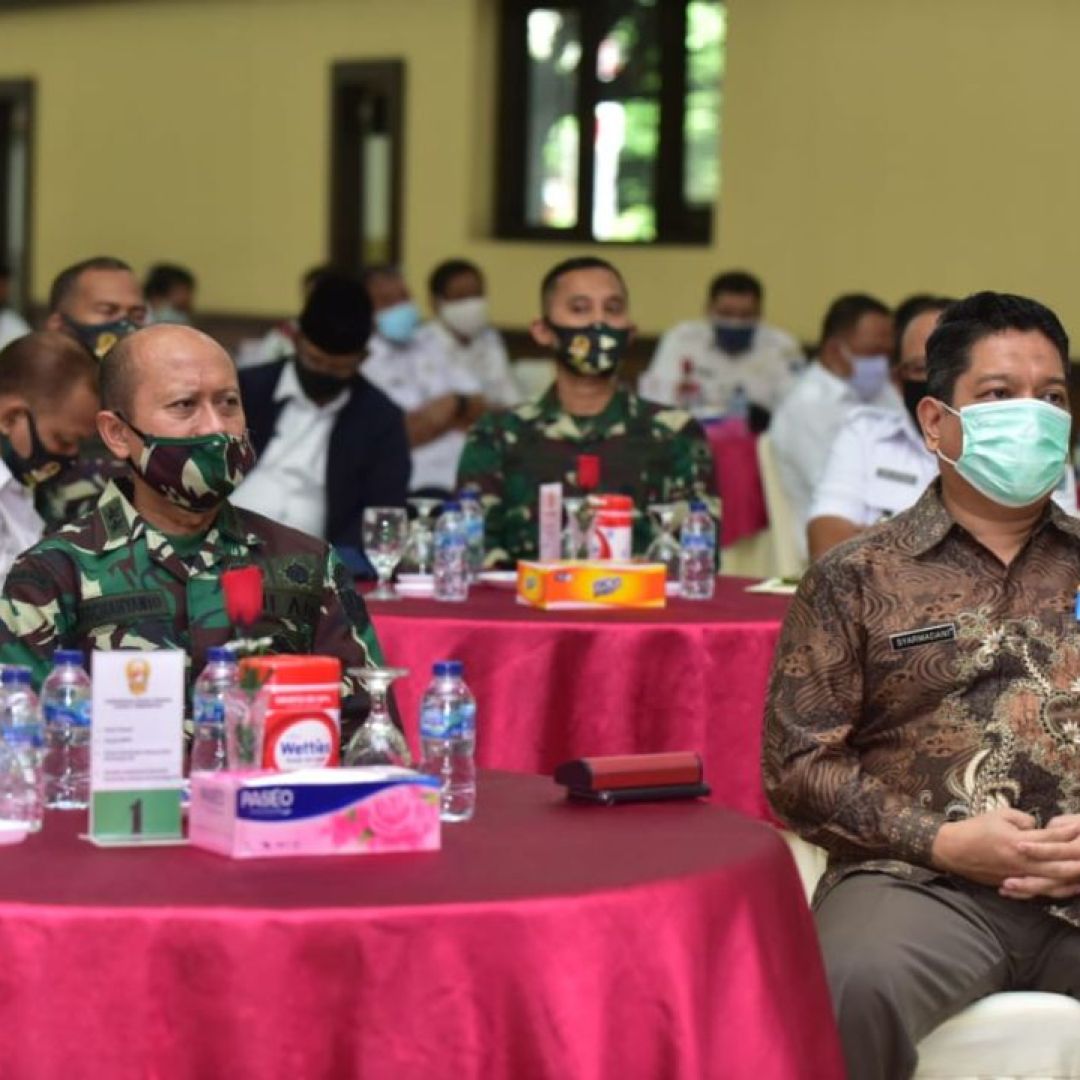 Bersinergi Lawan Penyebaran Covid-19, TNI AD Komsos dengan Aparat Pemerintah