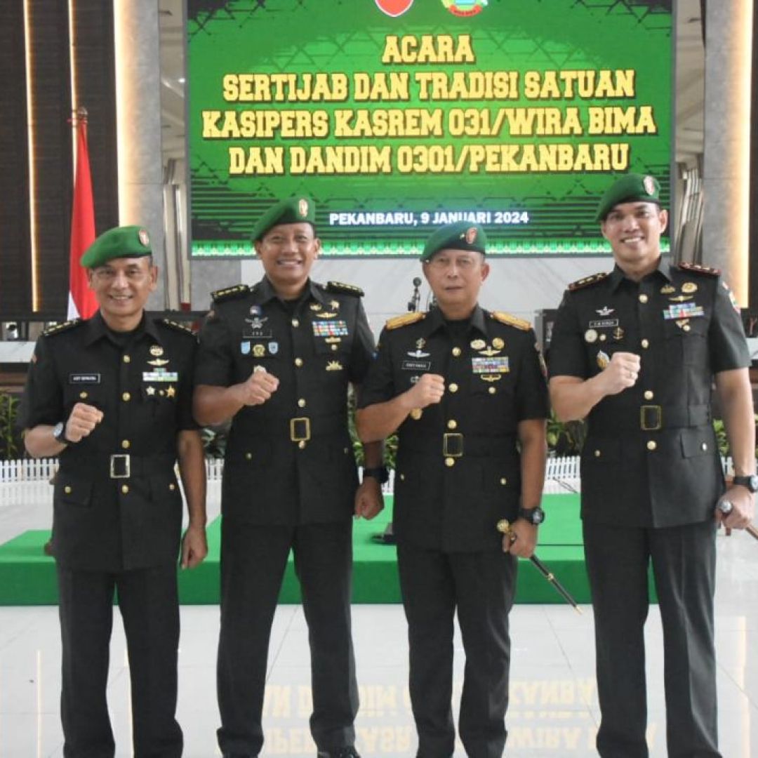 Danrem Pimpin Sertijab Kasi Pers Kasrem 031/WB Dandim 0301/Pbr.