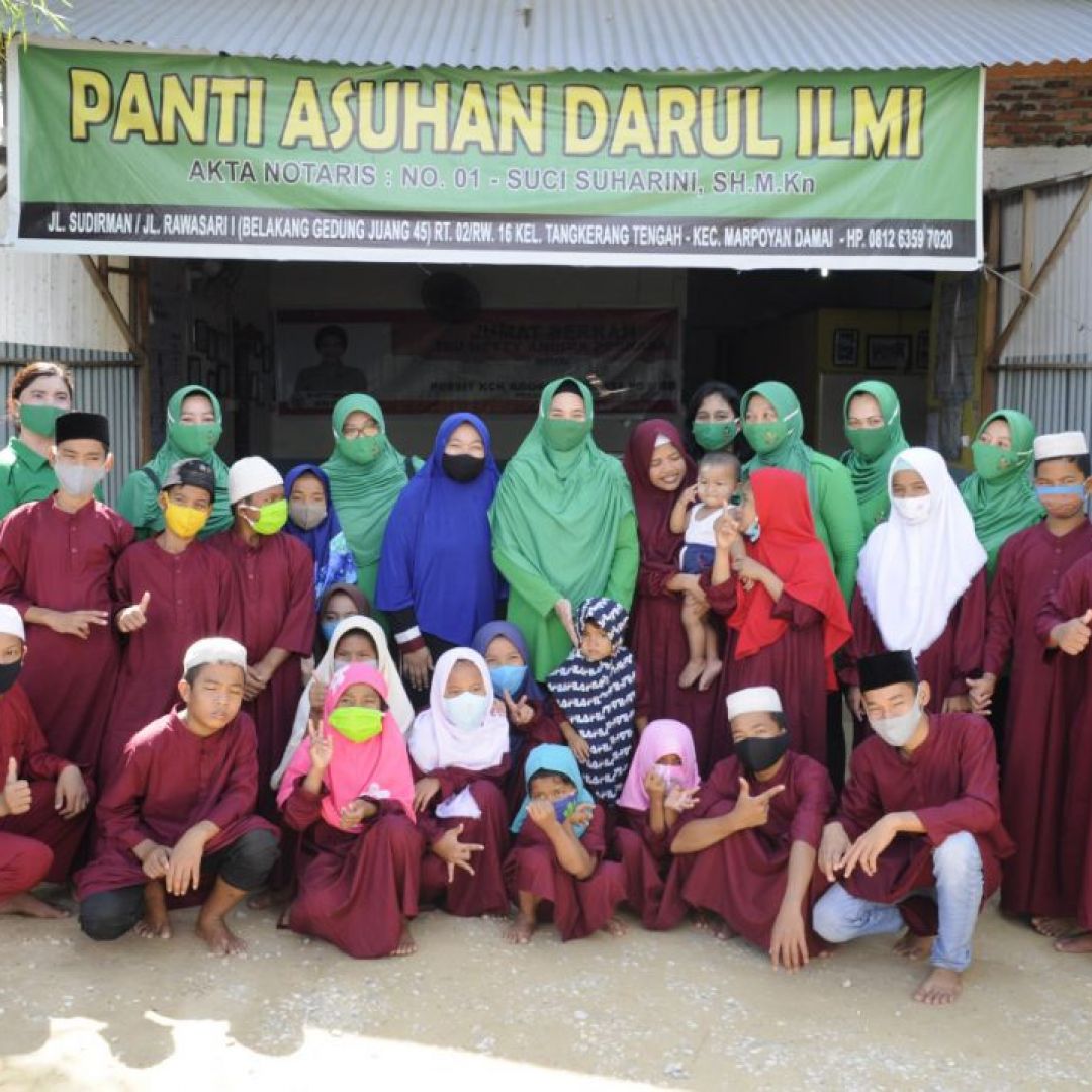 Ketua Persit KCK Koorcab Rem 031/WB Laksanakan Jumat Berkah, Kunjungi Panti Asuhan Darul Ilmi